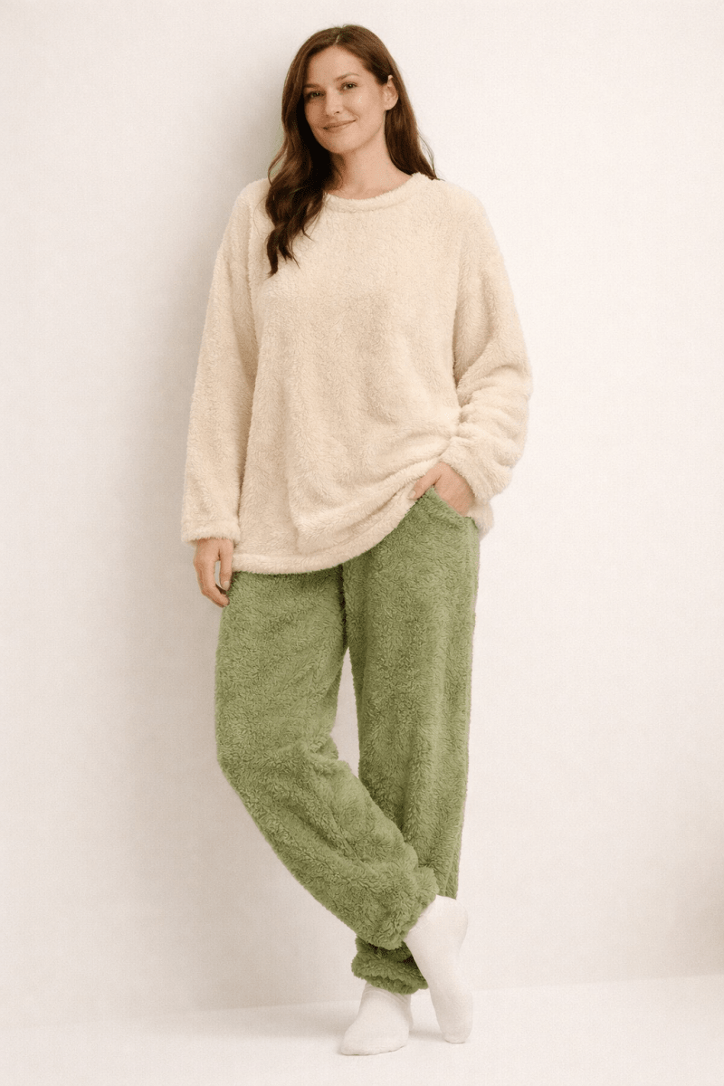Pyjama Femme Hiver Chaud et Doux - Ensemble Polaire Ultra Moelleux Noctiora™ – confort, ergonomie et sommeil réparateur